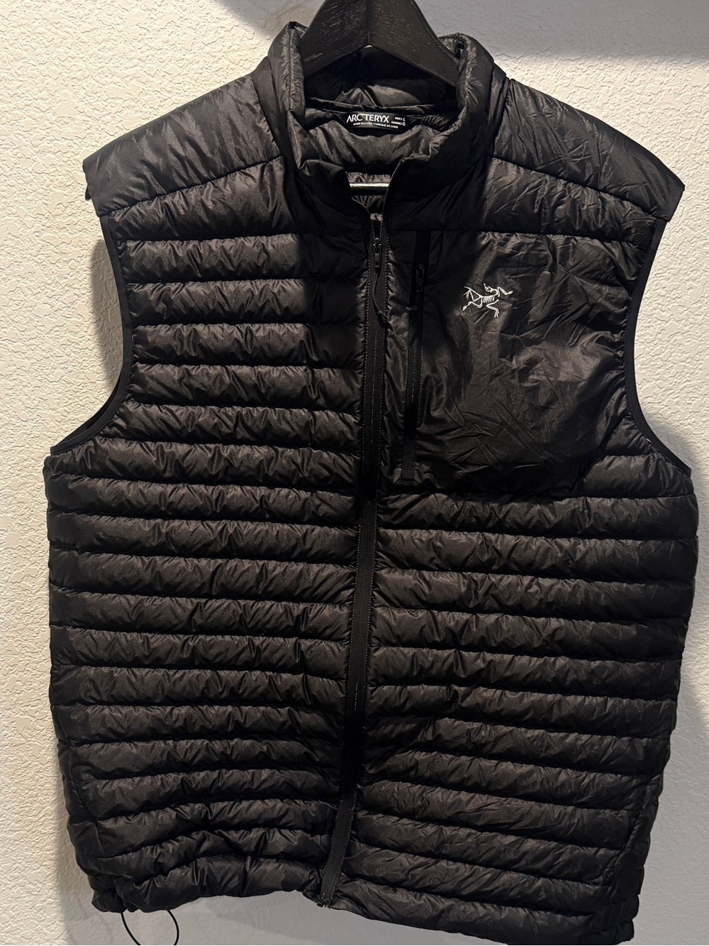Arc'teryx Cerium Vest Men's Lightweight Warm Puffer Down Vest Black, Large